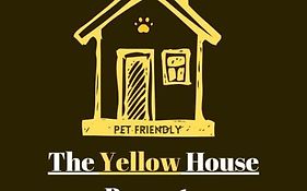 The Yellow House Boquete Private Apartaments With Kitchen And Bathroom